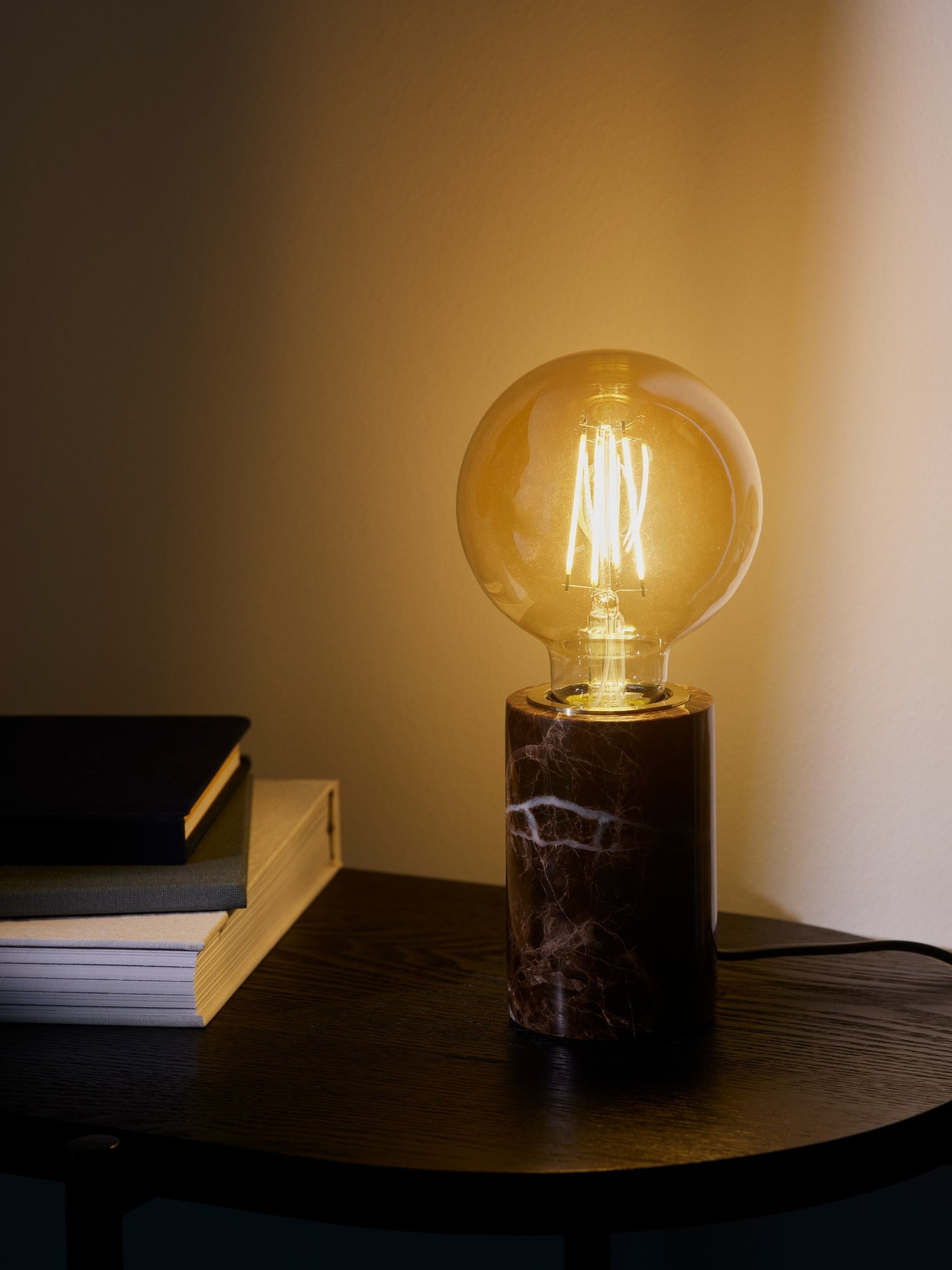 Nordlux Deco E27 G95 диммируемая 2500 K 660 лм
