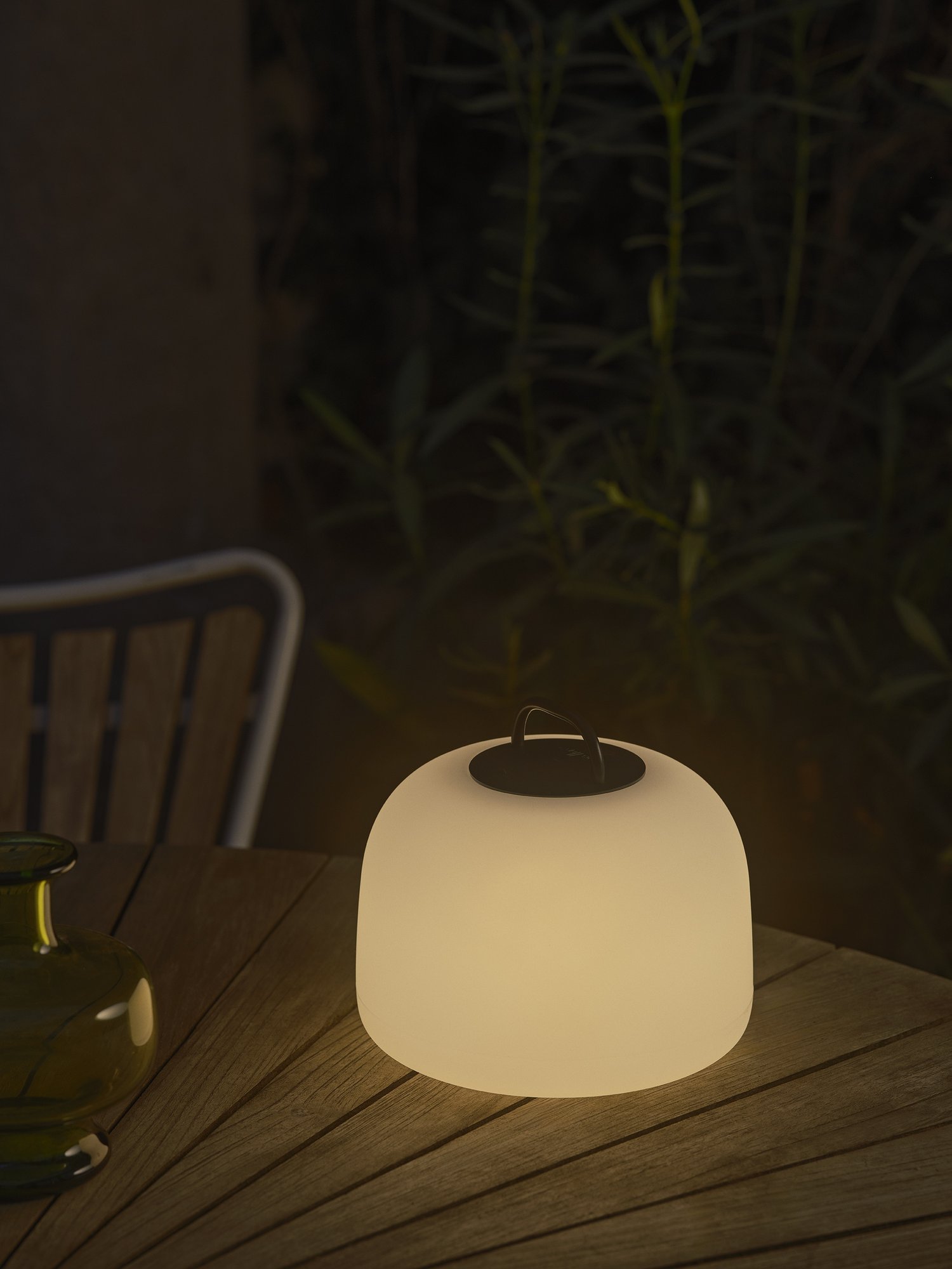 Nordlux Kettle To-Go 22 аккумуляторный светильник белый черный