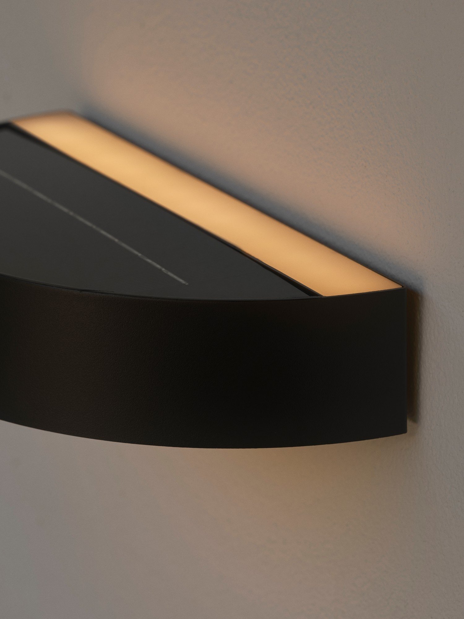 Nordlux Monay Round Solar настенный светильник черный